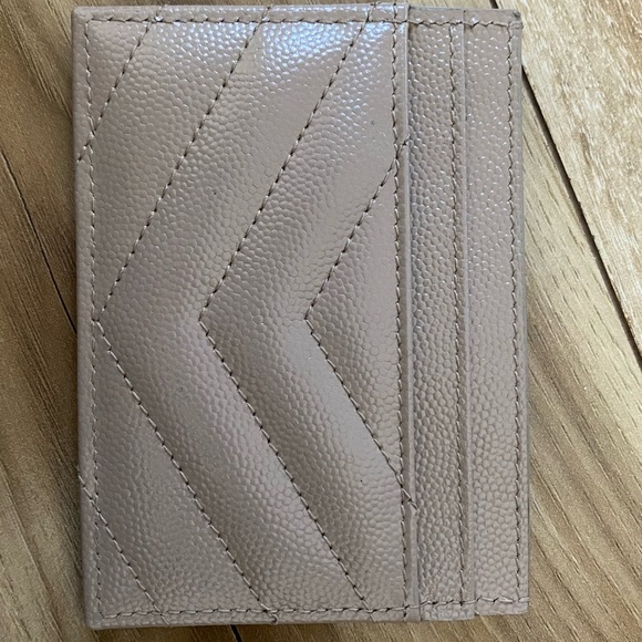 Sold - Picture 3 of 10